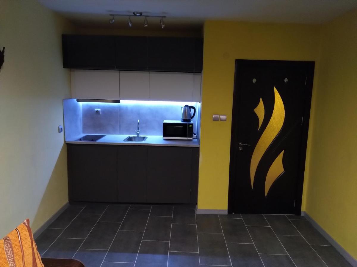 Eli Apartment Burgasz Kültér fotó